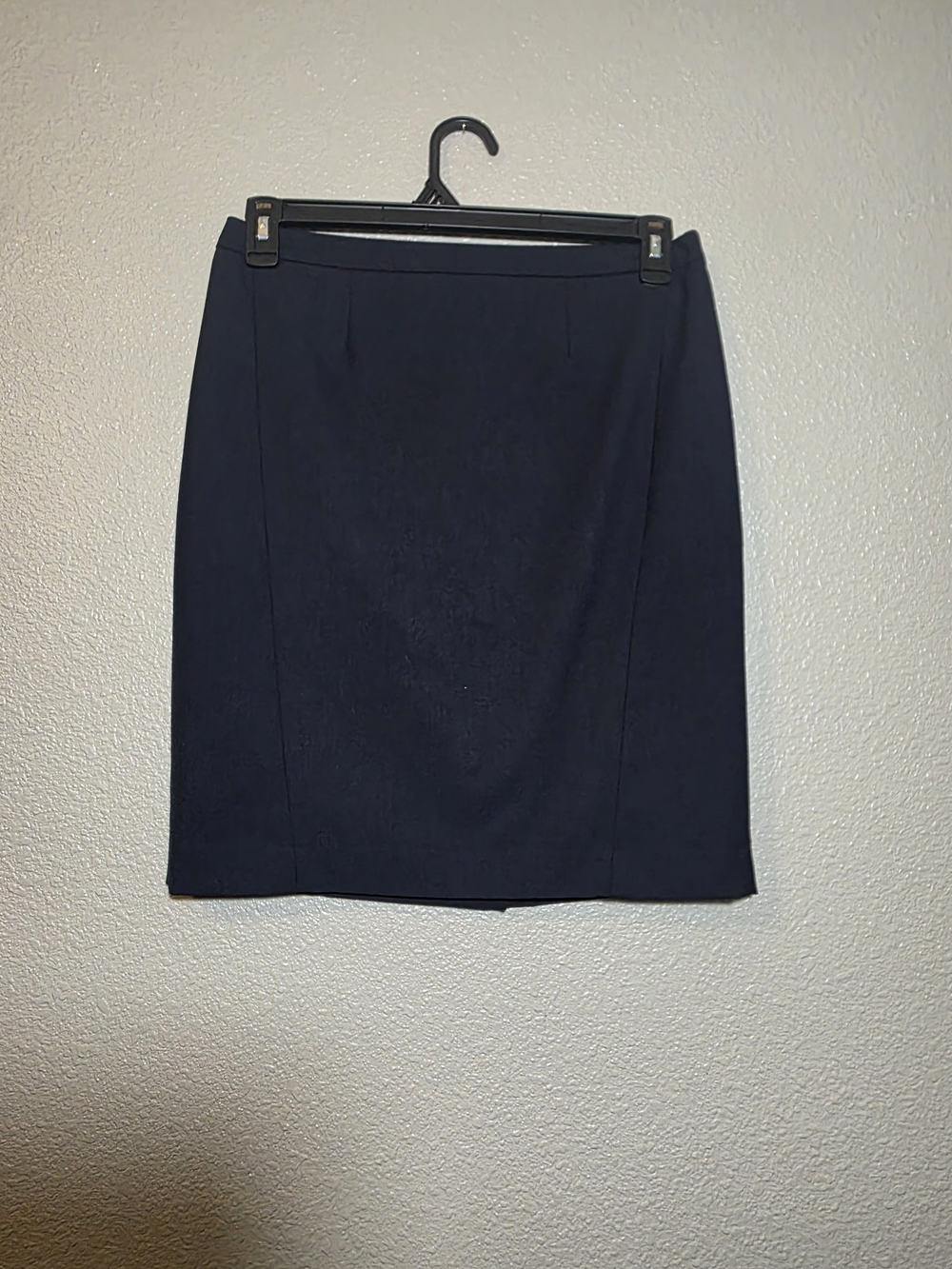Halogen Navy Pencil Skirt - Sleek Workwear